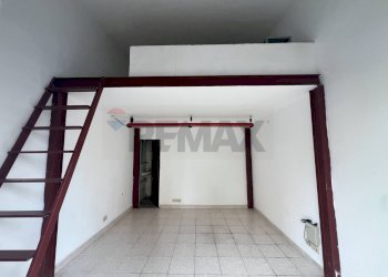 Stanza vuota - Commercial Premises Via Taranto
140, Roma - photo 14