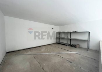 Stanza vuota - Commercial Premises Via Taranto
140, Roma - photo 19