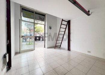 Stanza vuota - Commercial Premises Via Taranto
140, Roma - photo 26