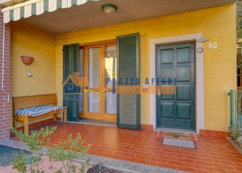 Foto 2 - Villa a Schiera via Caronno Varesino
82, Solbiate Arno - foto 2