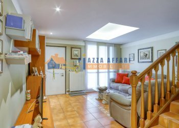 Foto 6 - Villa a Schiera via Caronno Varesino
82, Solbiate Arno - foto 6