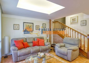 Foto 8 - Villa a Schiera via Caronno Varesino
82, Solbiate Arno - foto 8