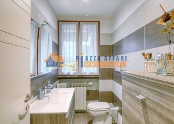 Foto 15 - Villa a Schiera via Caronno Varesino
82, Solbiate Arno - foto 15