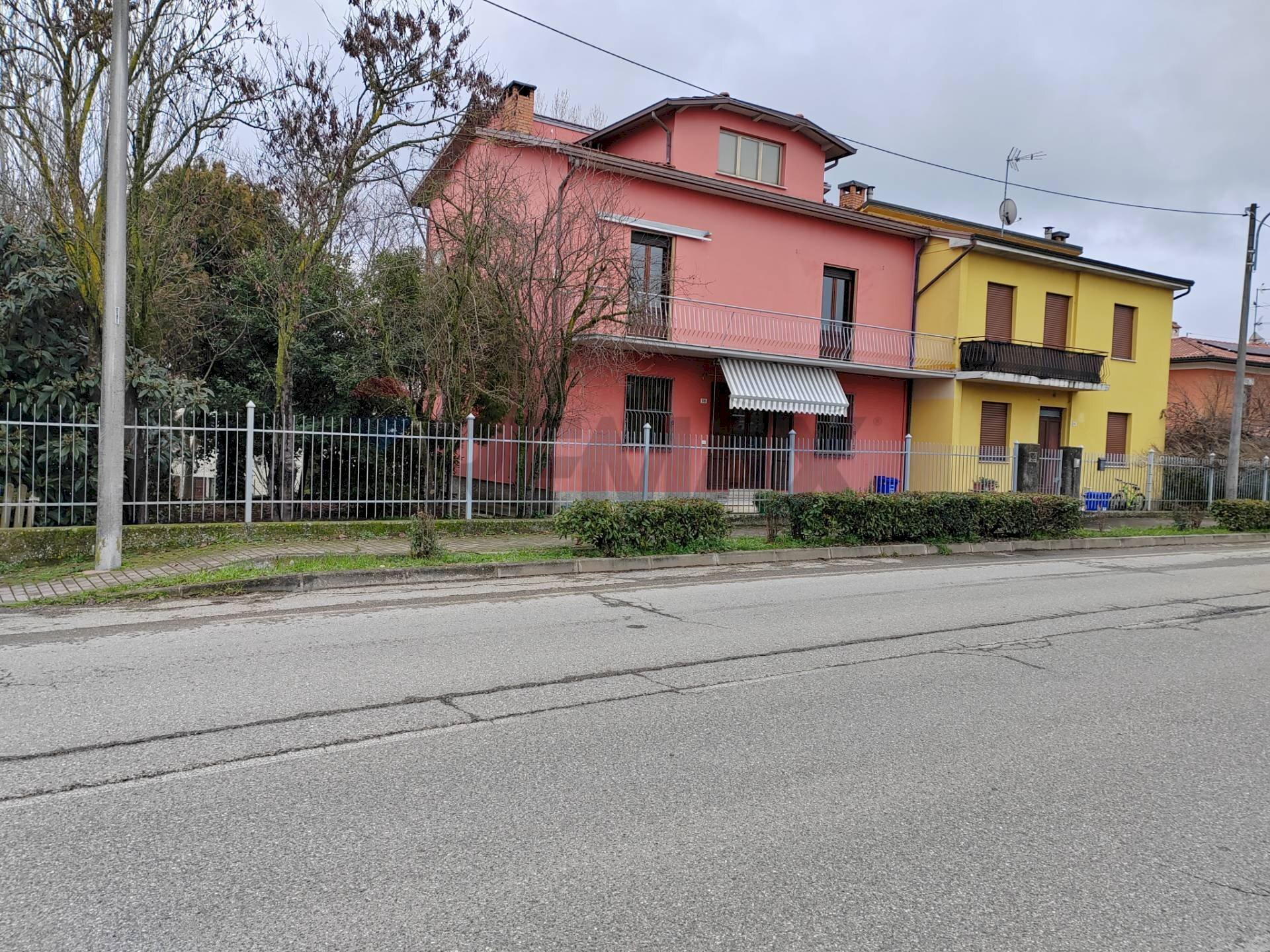Casa all\'aperto - Casa semi indipendente strada provinciale per busseto
 
98, Fontevivo - foto 1