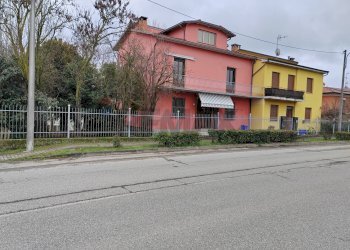 Casa all\'aperto - Casa semi indipendente strada provinciale per busseto
 
98, Fontevivo - foto 1