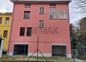 Edificio all\'aperto - Casa semi indipendente strada provinciale per busseto
 
98, Fontevivo - foto 8