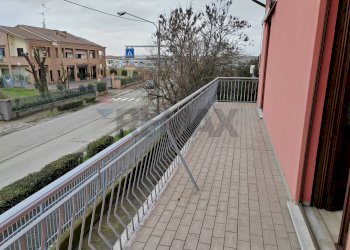 Balcone - Casa semi indipendente strada provinciale per busseto
 
98, Fontevivo - foto 23