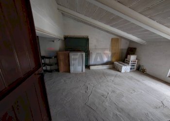 soffitta - Casa semi indipendente strada provinciale per busseto
 
98, Fontevivo - foto 32