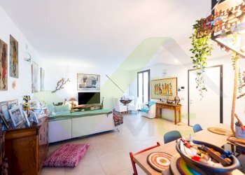 Foto 6 - Trilocale VIA GARIBALDI
 
6, Rodano - foto 6