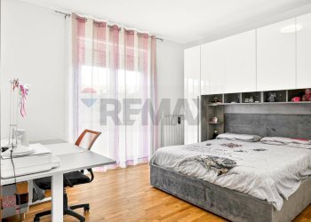 Camera / camera da letto - Trilocale via Arnate
 
4, Busto Arsizio - foto 3