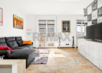 Soggiorno - Trilocale via Arnate
 
4, Busto Arsizio - foto 5