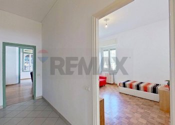 Hall / corridoio - Quadrilocale VIA CARLO RAINOLDI
 
24, Varese - foto 14