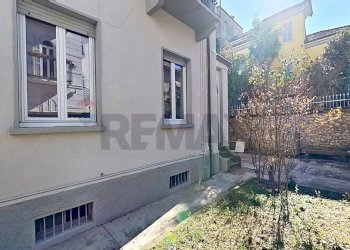 Casa all\'aperto - Quadrilocale VIA CARLO RAINOLDI
 
24, Varese - foto 33