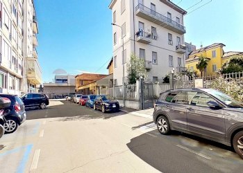 Edificio all\'aperto - Quadrilocale VIA CARLO RAINOLDI
 
24, Varese - foto 39