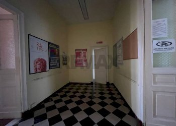 Hall / corridoio - Trilocale Viale Margherita
 
51, Napoli - foto 3