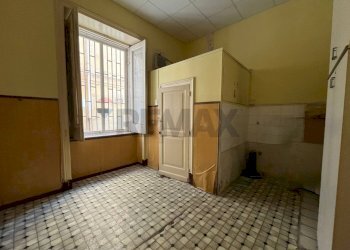 Stanza vuota - Trilocale Viale Margherita
 
51, Napoli - foto 14