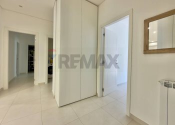 Hall / corridoio - Appartamento Viale Degli Astronauti
 
16, Napoli - foto 7