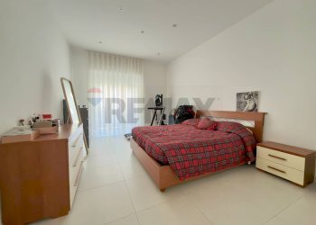 Camera / camera da letto - Appartamento Viale Degli Astronauti
 
16, Napoli - foto 21