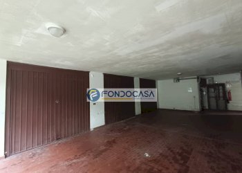 esterno - Box via pisa, Massa - foto 2