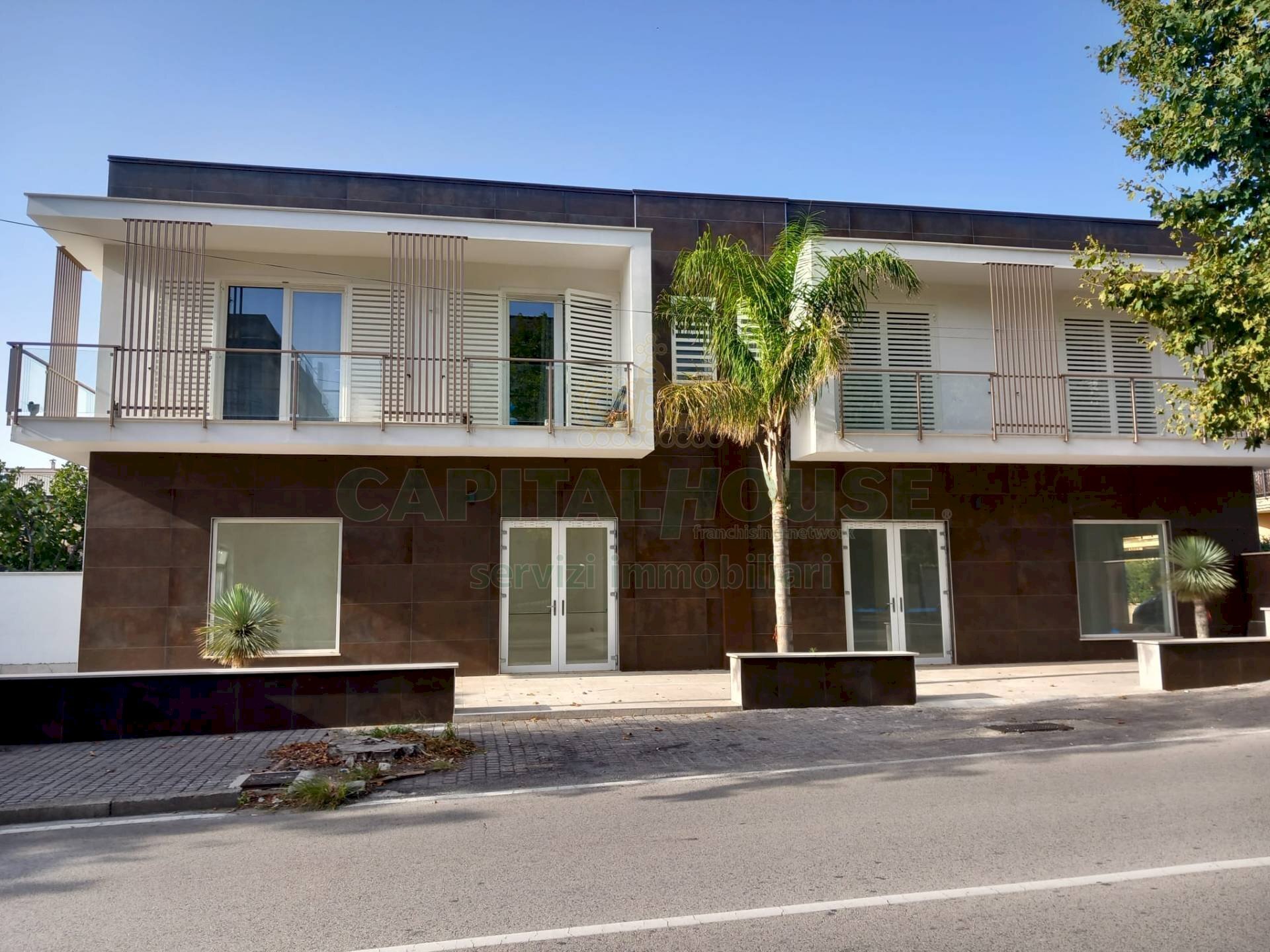 Foto 2 - Locale Commerciale via nazionale delle puglie, Baiano - foto 2