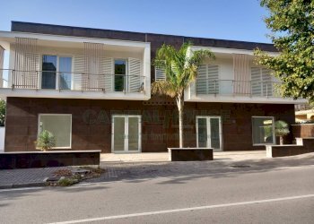 Foto 1 - Locale Commerciale via nazionale delle puglie, Baiano - foto 1