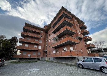 Trilocale Via Ponte Chiusella, Romano Canavese - foto 1