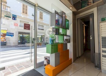 Foto 13 - Negozio Corso Giuseppe Mazzini
 
8, Novara - foto 13