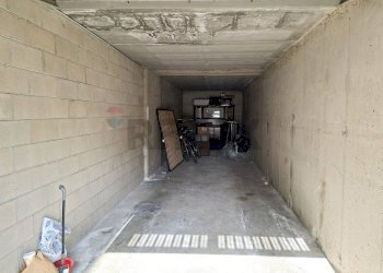 Parcheggio - Box VIA VOLTA
 
3, Cairate - foto 1