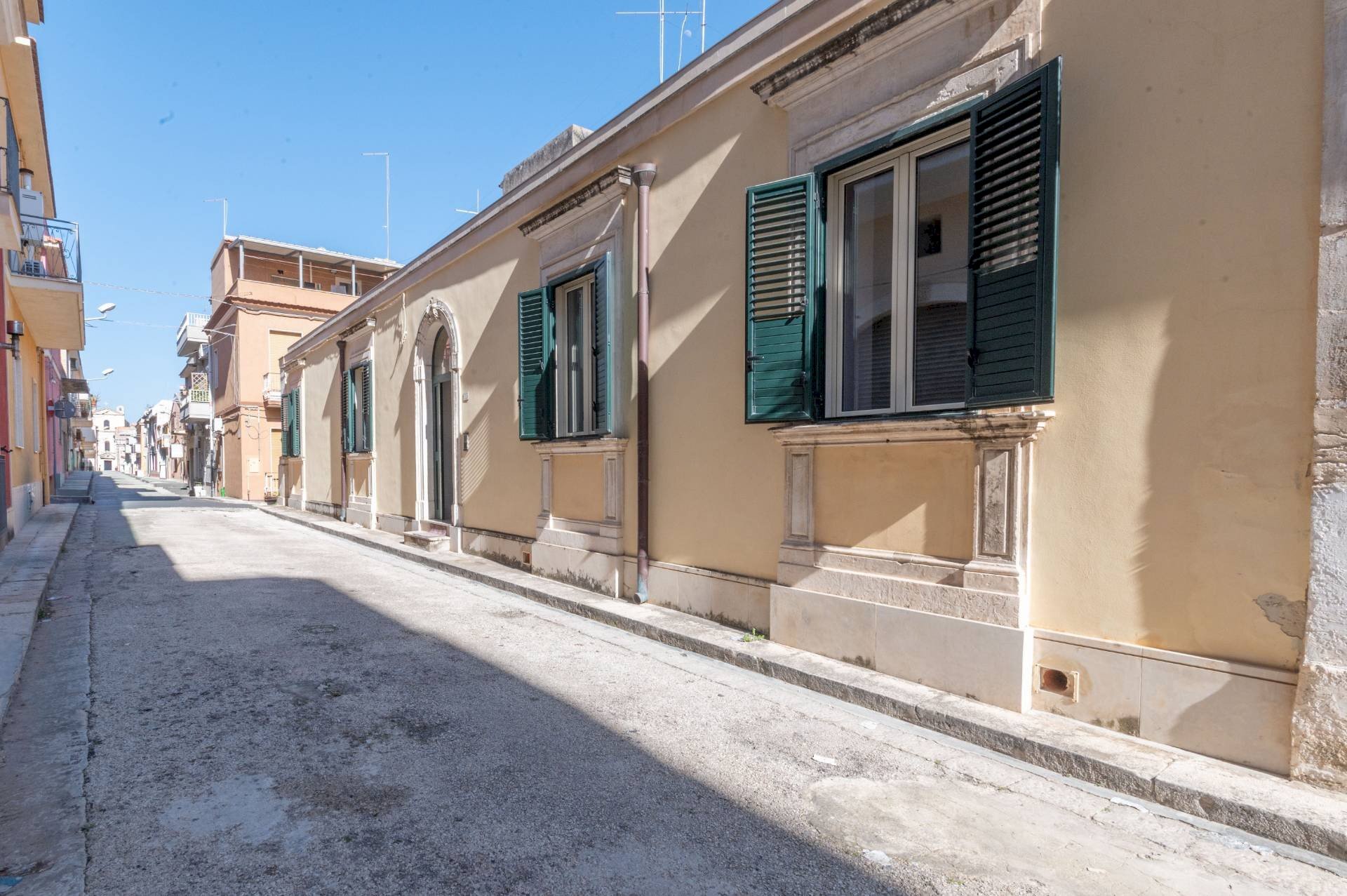 Edificio all\'aperto - Casa indipendente Via Mongibello
 
9, Rosolini - foto 2