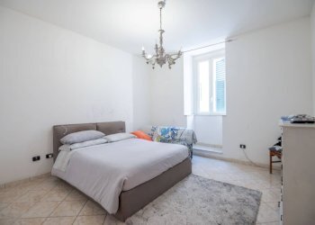 Camera / camera da letto - Independent house Via Mongibello
 
9, Rosolini - photo 11