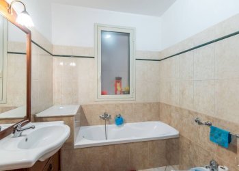 Bagno - Independent house Via Mongibello
 
9, Rosolini - photo 16