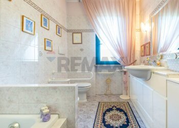 Bagno - Villa via San Nicolai
 
16, Giulianova - foto 16