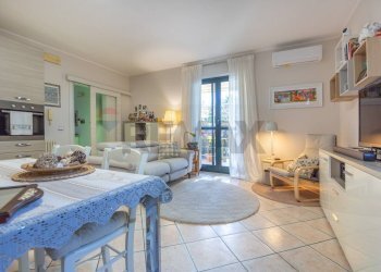 Sala da pranzo - Villa via San Nicolai
 
16, Giulianova - foto 27