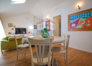 Sala da pranzo - Quadrilocale via Pescara
 
205, Chieti - foto 2