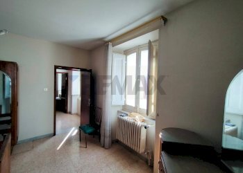 Camera / camera da letto - Semi-detached house Scafa - photo 7