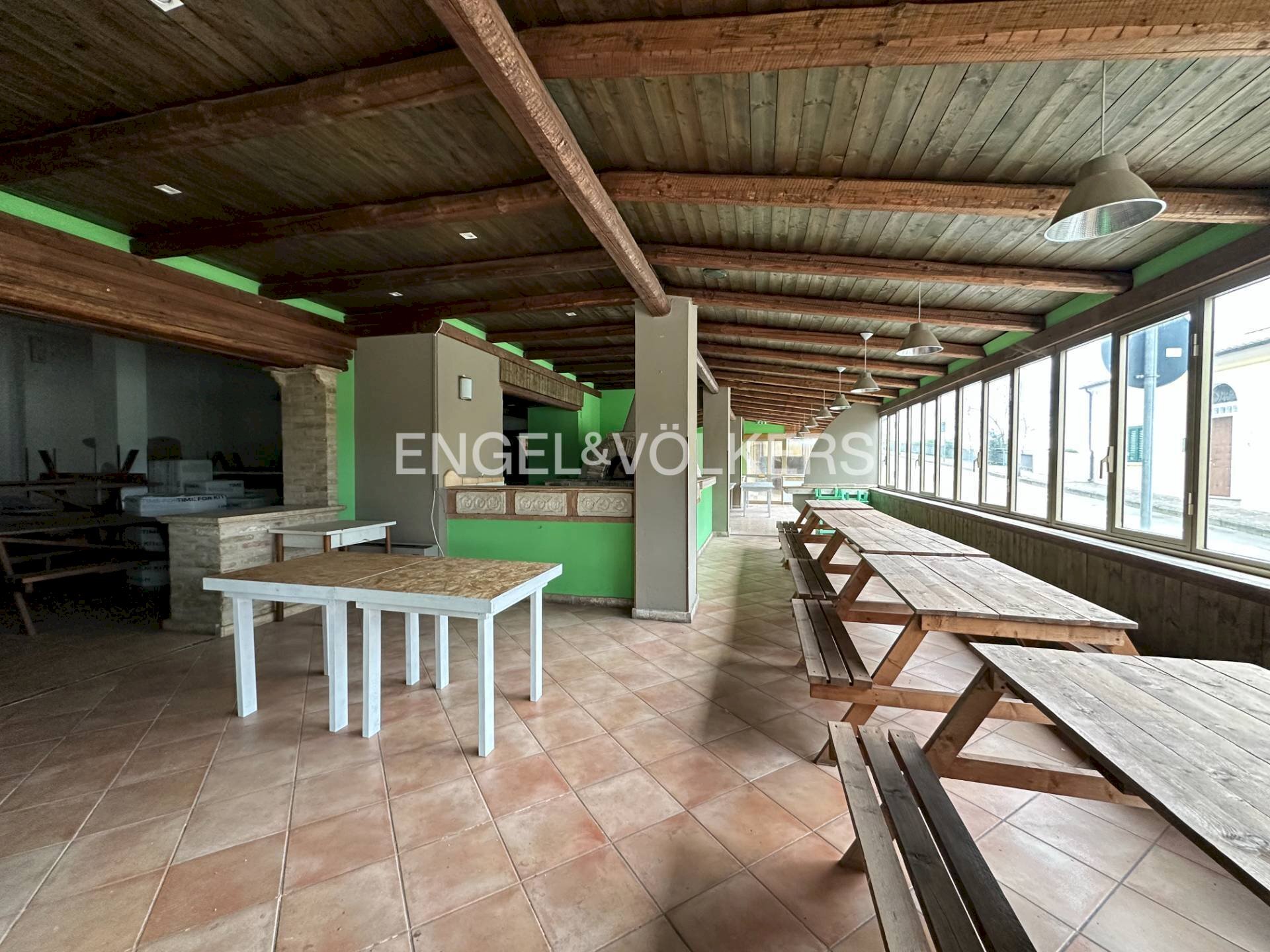 Foto 1 - Locale Commerciale via santa lucia
 
snc, Silvi - foto 1