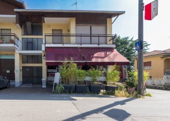 Edificio all\'aperto - Attività Commerciale via Piaggio
 
1/A, Besnate - foto 20