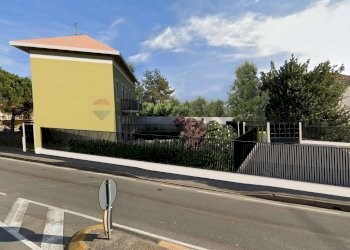 Edificio all\'aperto - Trilocale Via Verdi
 
32, Samarate - foto 11