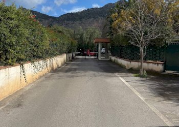 Vista delle montagne - Villa a Schiera Via Alba Guli'
 
8, Palermo - foto 40