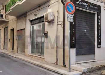 Edificio all\'aperto - Locale Commerciale via palmiro togliatti
86, Termini Imerese - foto 1