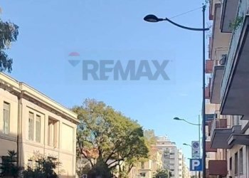 Edificio all\'aperto - Negozio via Principe di Paterno
 
46, Palermo - foto 1