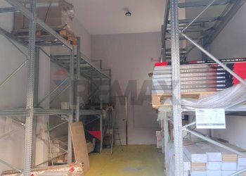 Dispensa di stoccaggio - Negozio via Principe di Paterno
 
46, Palermo - foto 6