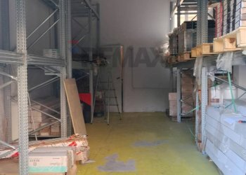 Dispensa di stoccaggio - Negozio via Principe di Paterno
 
46, Palermo - foto 8