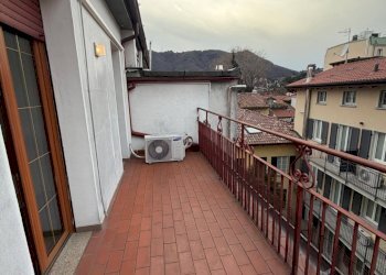 Foto 1 - Bilocale Viale Lecco
 
7, Como - foto 1
