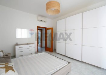 Camera / camera da letto - Trilocale Via Olbia
 
15, Modugno - foto 10