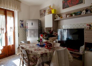Sala da pranzo - Trilocale Via Ponticello
 
16, Crispiano - foto 1