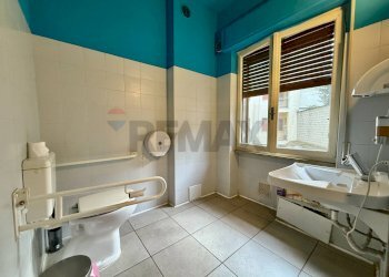 Bagno - Locale Commerciale Viale Trento e Trieste
 
23, Cremona - foto 11