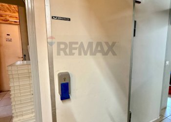 Dettagli - Locale Commerciale Viale Trento e Trieste
 
23, Cremona - foto 12