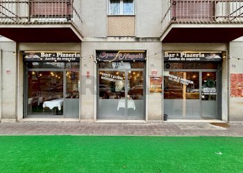 Edificio all\'aperto - Locale Commerciale Viale Trento e Trieste
 
23, Cremona - foto 14