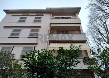 Edificio all\'aperto - Three-room apartment Via Aristo E Giuseppe Isola
 
38, Parma - photo 19